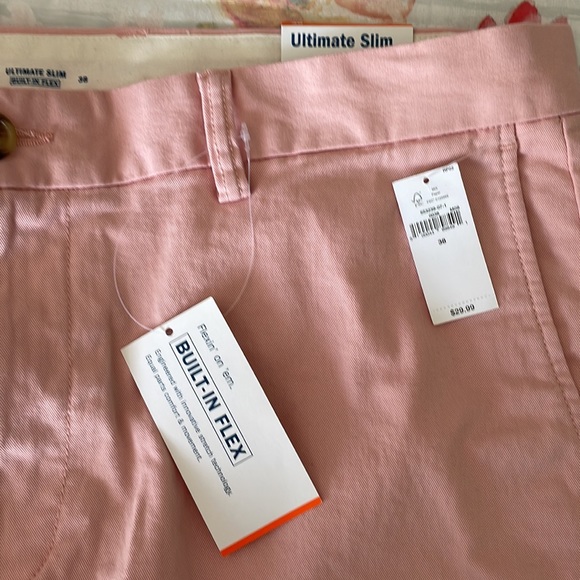 Old Navy ultimate slim men’s shorts - Picture 3 of 3